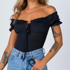 Women Black Body Suit off or on the shoulder, Snap Bottom Closure by Zeagoo. NWT